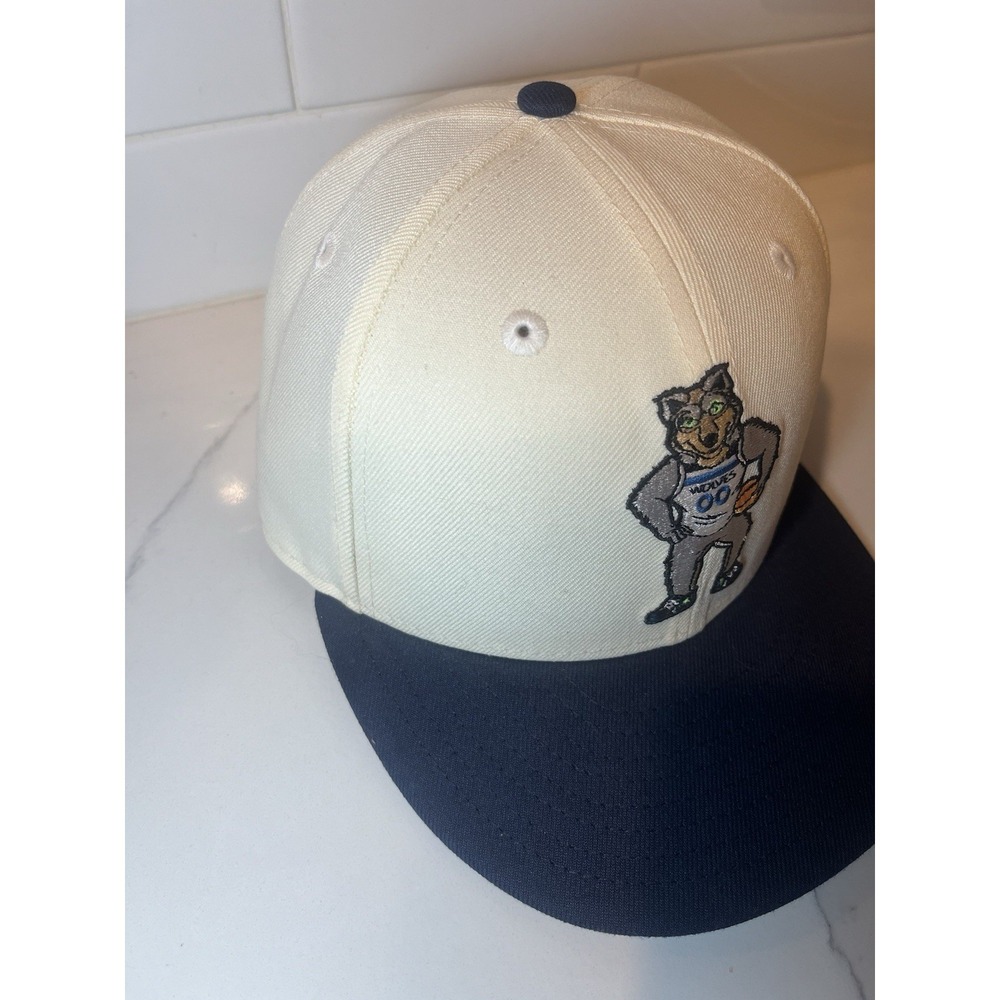 Minnesota Timberwolves Mascot 59FIFTY Fitted Size 7 1/8 56.8 Cm - Picture 3 of 9